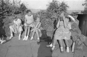 Kinderspiel "Hänschen piep`einmal".