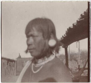 "Choroti-Indianer mit Ohrpflock" (OT)