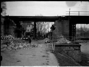 Ulm Donaubrücke: Bau der Pfeiler und Widerlager