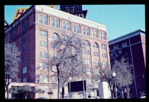 Dallas Book Depository/ das Gebäude von dem das Attentat auf Kennedy verübt wurde