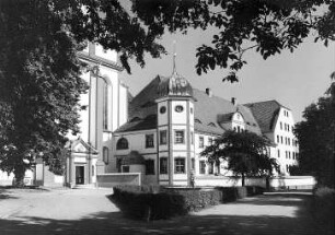 Panschwitz-Kuckau-Kuckau. Kloster St. Marienstern, Konventsgebäude