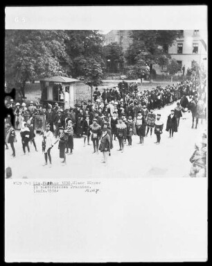 Ulm, Festumzug 1898, Ulmer Bürger in historischen Trachten, 15./16. Jh.
