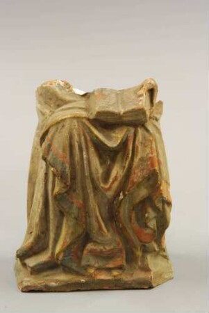 Fragment eines sitzenden lesenden Apostels, zu einem Altar von Peter Breuer gehörig