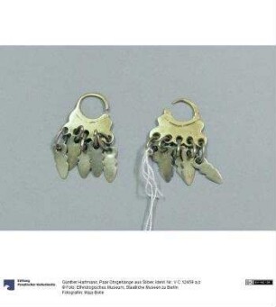 Paar Ohrgehänge aus Silber