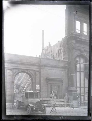alter Bahnhof; Außenaufnahme (bei Abbruch)