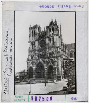 Amiens: Kathedrale, Westfassade von Südwesten