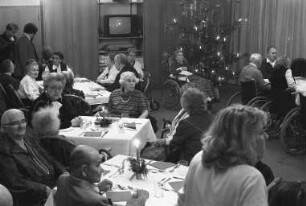 Weihnachtsfeier im städtischen Altersheim am Klosterweg