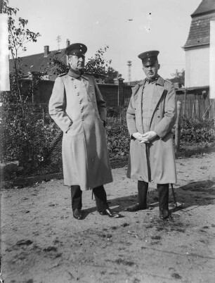 Männer in Uniform
