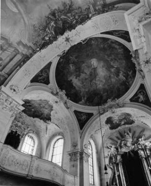 Kißlegg. Pfarrkirche Sankt Gallus und Ulrich (1101/1300, Umbau 1734-1738; J. G. Fischer). Gewölbe über dem Altar
