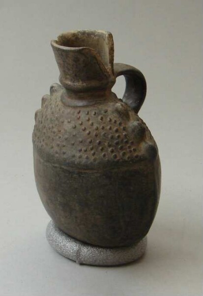 Clay vessel