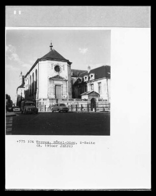 Hôtel-Dieu-le-Comte