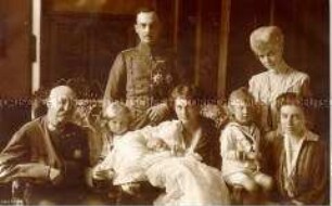 Herzog Ernst August zu Braunschweig und Lüneburg mit Familie