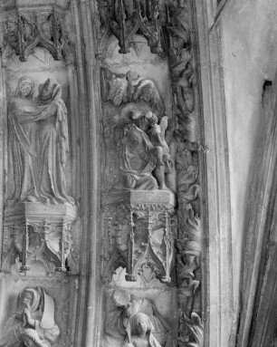 Portal mit Vorhalle — Rechte Archivolten — Äußere Archivolte — Der Bethlehemitische Kindsmord