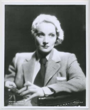 Marlene Dietrich (Beverly Hills, 1933) (Archivtitel)