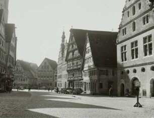 Dinkelsbühl, Weinmarkt, Westseite mit Hotel Deutsches Haus