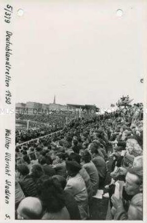 Deutschlandtreffen 1950 - Einweihung des neueröffneten Walter-Ulbricht-Stadions