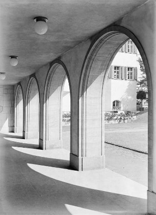 Dresden, Narrenhäusel : Dresden-Neustadt. Gaststätte Narrenhäusel. Blick durch die Arkaden