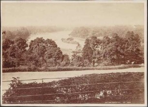 Richmond Hill mit Themse-Schleife.