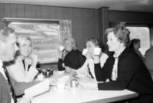 Auf M.S. Prinses Margriet, beim Lunch