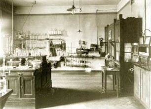 Chemisches Laboratorium I : Dresden-Südvorstadt, Helmholtzstraße 7. Königlich Sächsische Technische Hochschule; Mechanisch-Technische Versuchsanstalt. Chemisches Laboratorium I