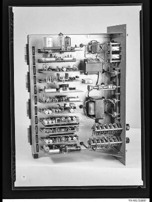 Meßwerterfassungsanlage, Draufsicht Einschub 2, Foto 1973