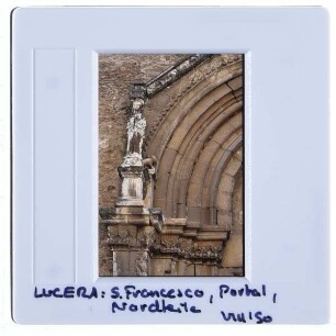 Lucera, Basilica santuario di San Francesco Antonio Fasani : Detailansicht Kapitelle Hauptportal