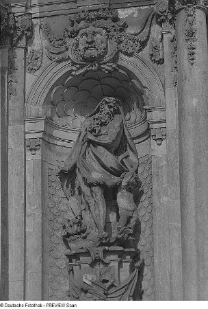 Vulkan : Dresden. Zwinger, Kronentor. Vulkan (um 1714/1715; B. Permoser)