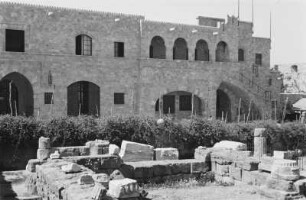 Ruine : Ruine nahe des Großmeisterpalastes.