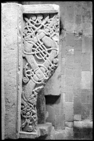 Cashel: steinerner Sarkophag, Cormac Chapel