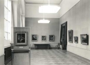 Dresden-Altstadt. Zwinger, Semperbau. Saal mit Leihgabenausstellung der Eremitage Leningrad (heute: Sankt Petersburg)