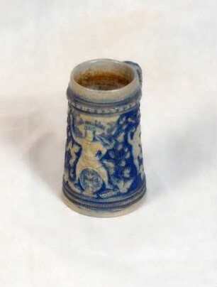 Gambrinus-Bierkrug "Trink was klar ist"