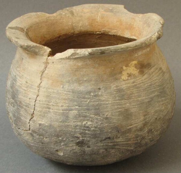 Clay vessel