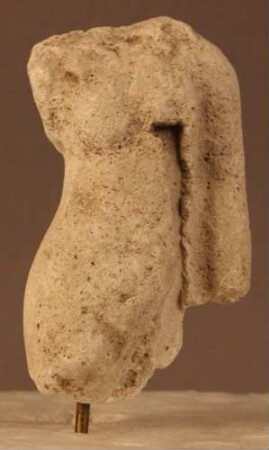 Torso einer Knabenstatuette