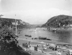 Stadt Wehlen, Elbe : Stadt Wehlen. Ortsteilansicht mit Biergarten