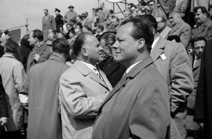 Berlin: Willy Brandt und Bundestagspräsident Gerstenmaier