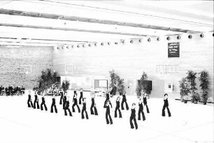 Freiburg: Einweihung Uni-Sportstadion, Gymnastikvorführungen