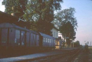 Wallerstein Lok Bahnsteig Bauzugwagen Ausfahrsignale