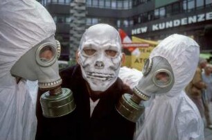 Greenpeace-Aktion zum Ausstieg aus der Atomtechnologie, Hamburg, 05.09.1998,