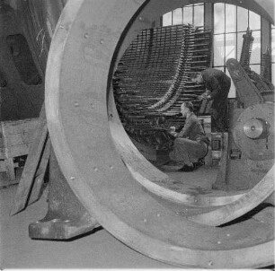 Dresden-Niedersedlitz. VEB Elektromaschinenbau Sachsenwerk Dresden. Elektromotoren im Bau