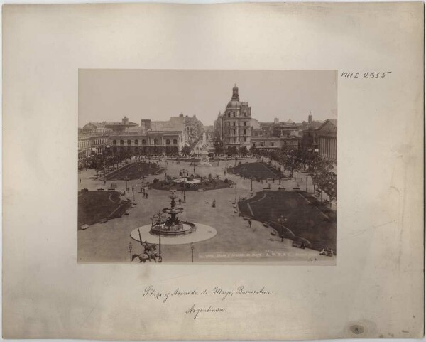 Plaza y Avenida de Mayo, Buenos Aires