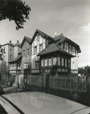 Wurzen, Dr.-Rudolf-Friedrichs-Straße 3/5. Doppelwohnhaus (1910)