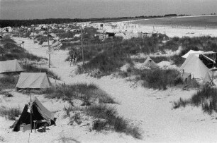Ostseeküste. Zelte in den Dünen