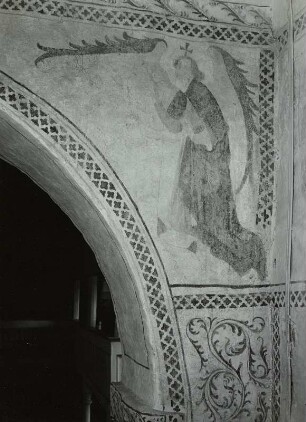 Kühren, Dorfkirche, Wandmalerei am Triumphbogen nach der Restaurierung