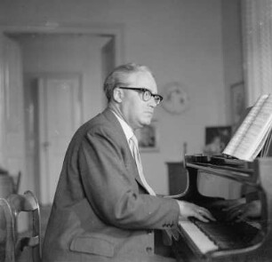 Porträt Kapellmeister Wilhelm Hübner
