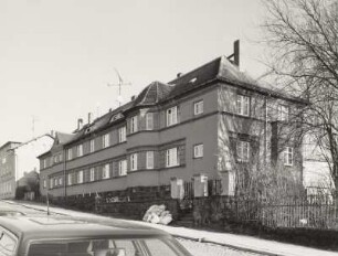 Mittweida, Doppelwohnhaus : Mittweida, Doppelwohnhaus, Am Bahnhof 1/2, um 1925, Straßenansicht