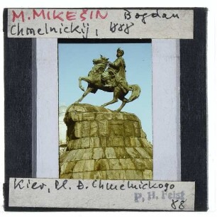 Kiew, Bogdan-Chmelnyzkyj-Denkmal