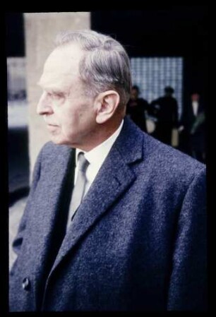 Prof. Otto Hahn 23.4.58.