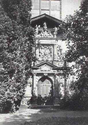 Helmstedt, Juleum : Helmstedt. Juleum. Hauptportal