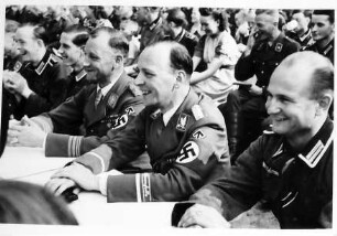 Berlin: Schloss Güterfelde, Führer der SA Standarte Feldherrnhalle, Brigadeführer Kübler