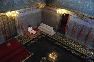 Gedenkstätte in Rabat : Blick in den Innenraum des Mausoleums für König Mohammed V in Rabat, aufgenommen am 06.11.2008